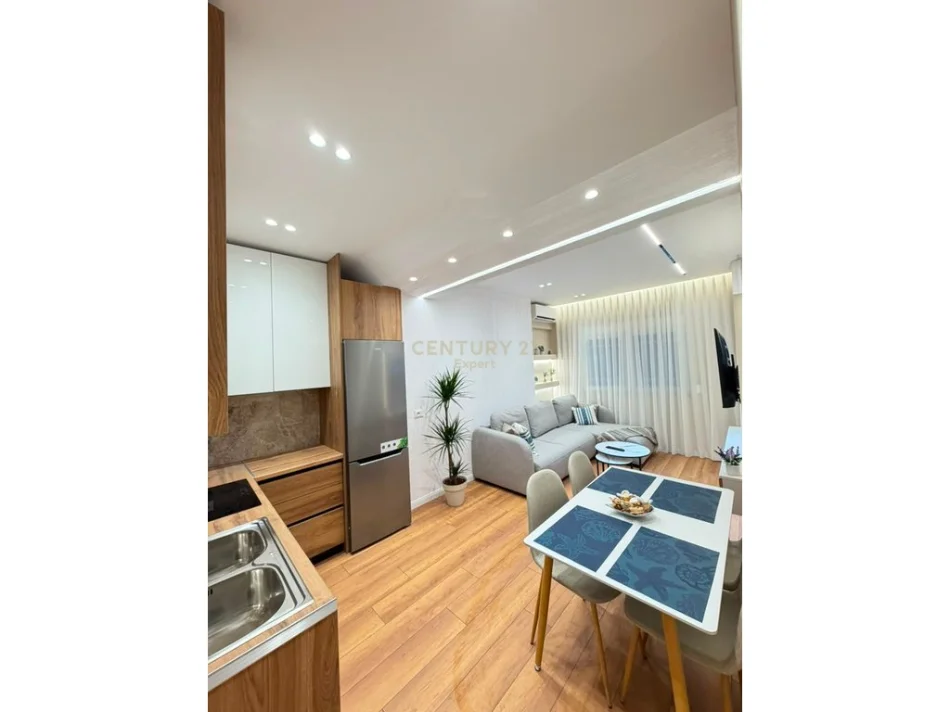 Tirane, shitet garsonier Kati 3, 34 m² 120.000 €