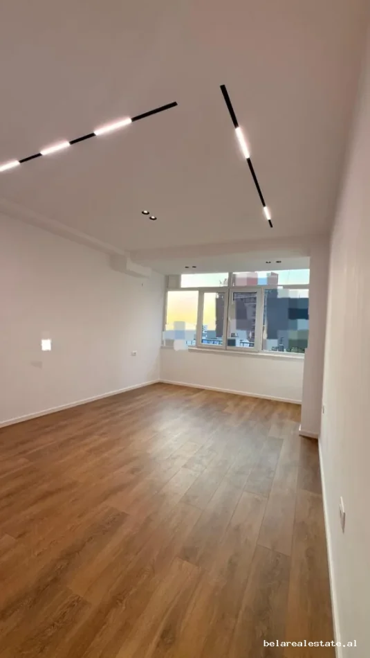 Tirane, shitet garsonier Kati 4, 30 m² 115.000 € (frosina plaku)