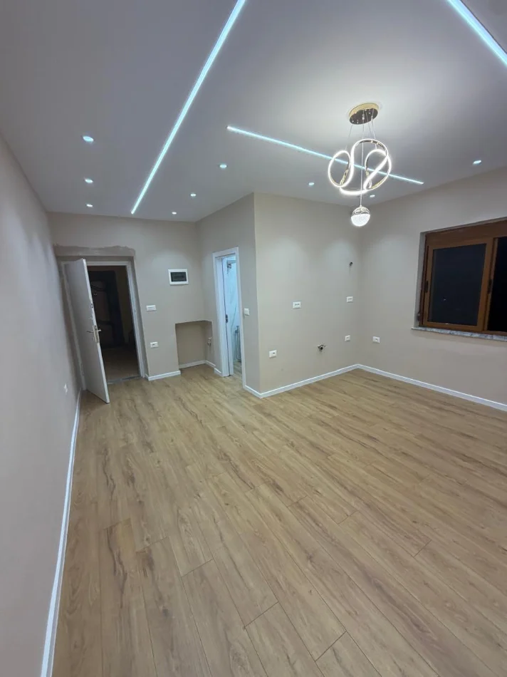 Tirane, shitet garsonier Studio Kati 3, 28 m² 75.000 € (Don Bosko prane Artistit)