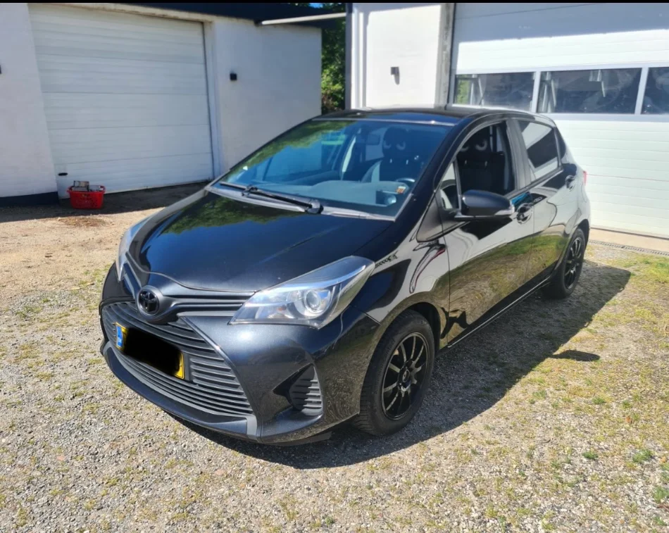 Tirane, shitet makine Toyota Yaris 1.4 D-4D 2016 Nafte, e zeze manuale Klima