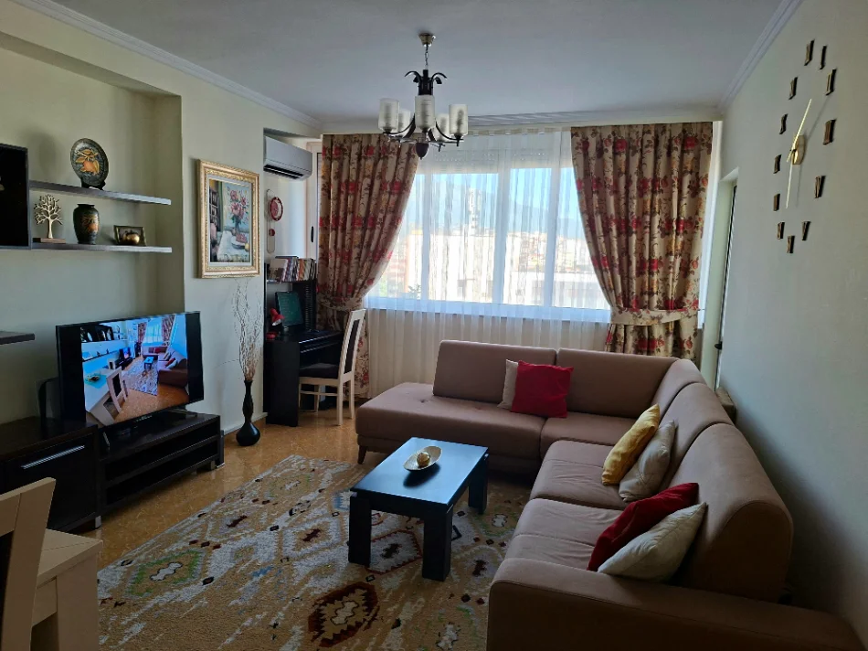 Tirane, shitet nga Pronari, pa-komision apartament 1+1+Ballkon Kati 7, 60 m² 130.000 € (Rr.Kongresi i Manastirit)