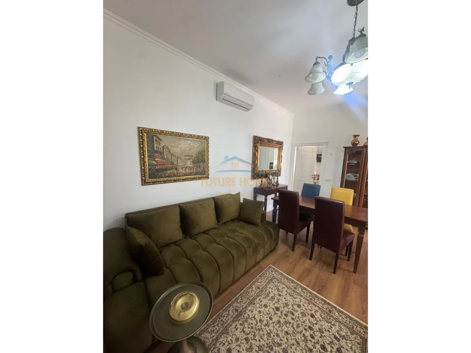 Tirane, shitet shtepi 2+1+Ballkon Kati 0, 216 m² 280.000 € (Ali Demi)