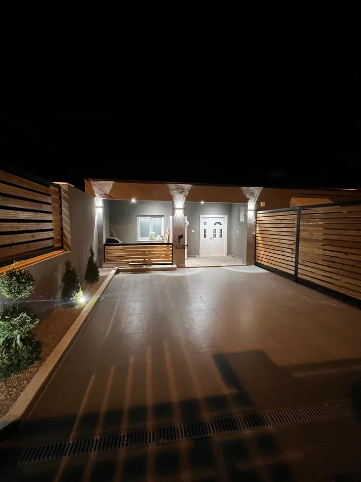 Tirane, shitet shtepi Vile 1 Katshe Kati 1, 112 m² 175.000 € (DON BOSKO)
