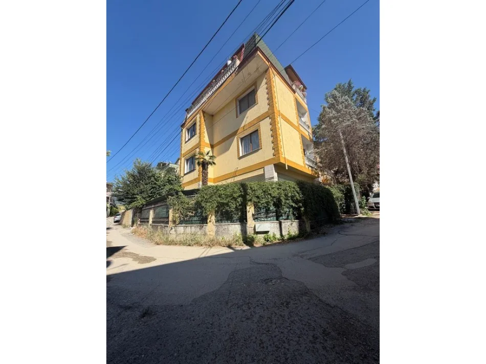 Tirane, shitet shtepi Vile 3 Katshe Kati 0, 425 m² 440.000 €
