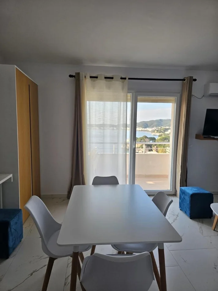 Vlore, Pranë Marina Bay | Uji i Ftohtë Jepet me qira afatgjatë, 1+1