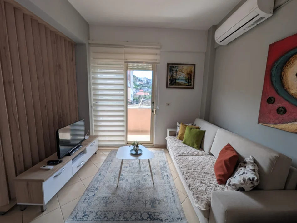 Vlore, jap me qera per studente apartament 2+1+Ballkon Kati 2