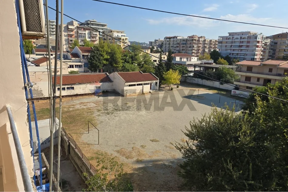 Vlore, shitet apartament 2+1+Ballkon Kati 5, 74 m² 95.000 € (Rruga Zaho Koka,Cole, Vlore)
