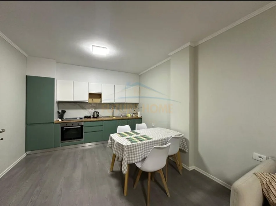 jap me qera apartament 1+1+Ballkon Kati 1, 75 m² 500 € (Rruga 5 Maji)