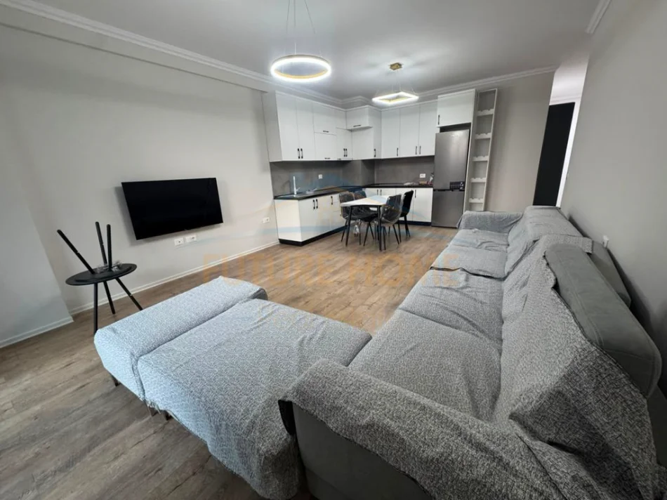 jap me qera apartament 2+1+Ballkon Kati 4, 107 m² 700 € (JORDAN MISJA)