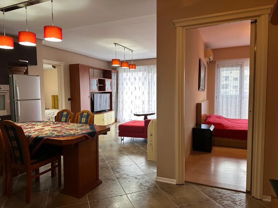 jepet me qera , 90 m² 546 € (MBIKALIMI KOMUNES)
