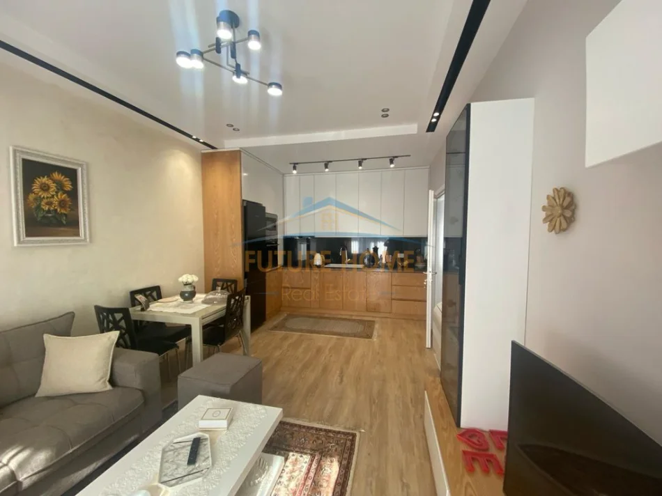 jepet me qera apartament Kati 0, 58 m² 700 €