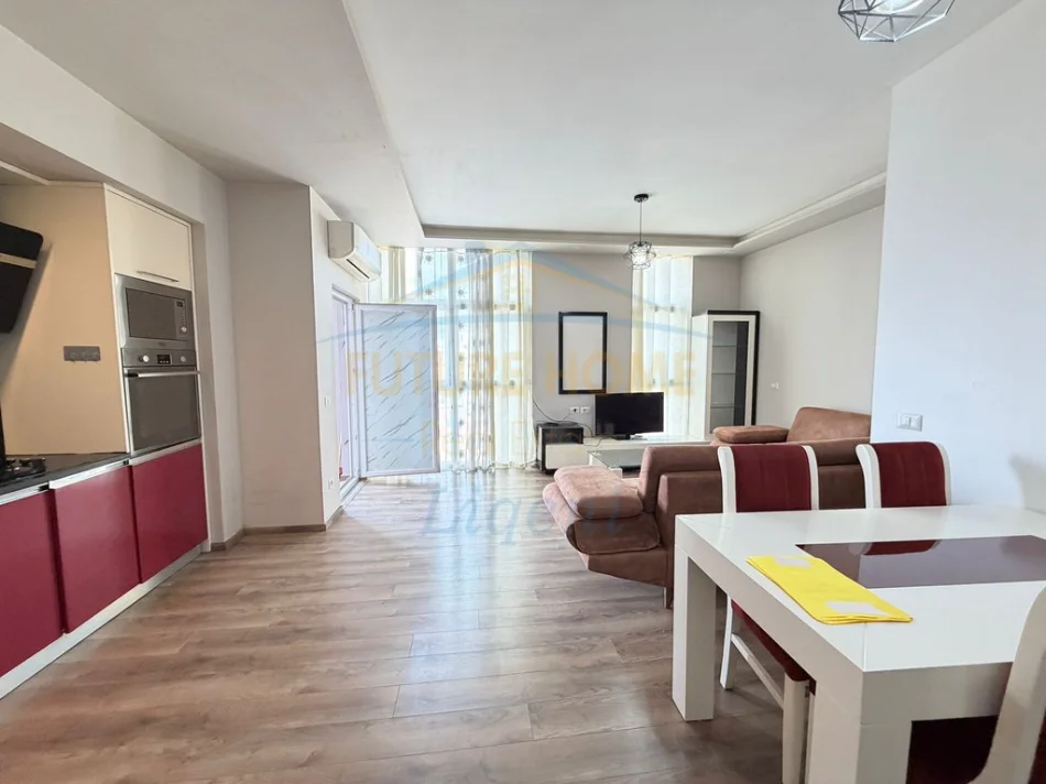 jepet me qera apartament Kati 6, 92 m² 530 €