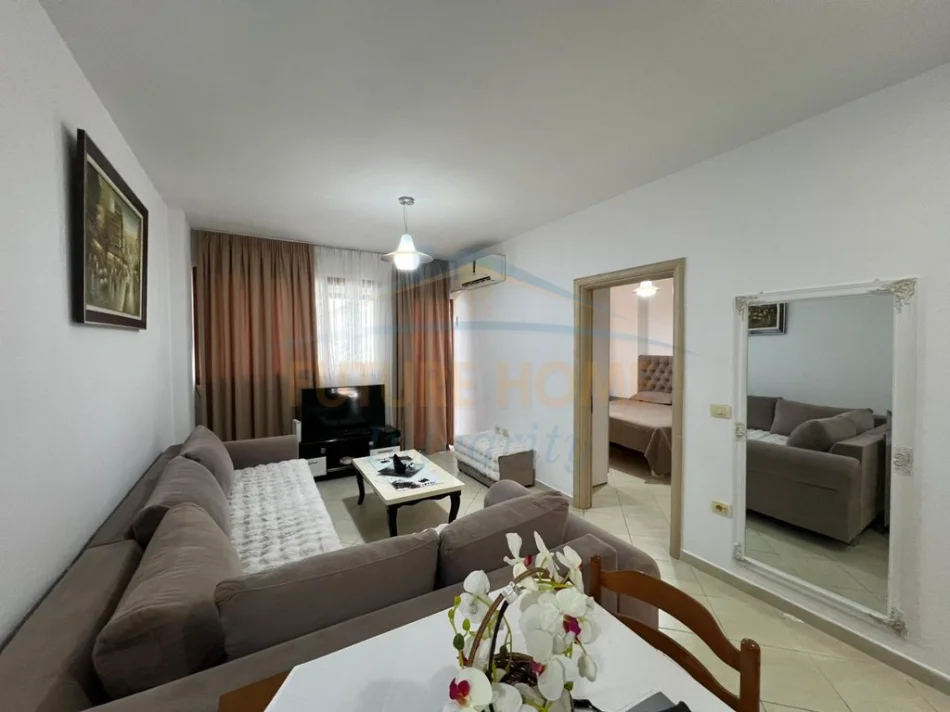 shitet apartament 1+1+Ballkon Kati 5, 54 m² 130.000 € (ISH TREGU ELEKTRIK)