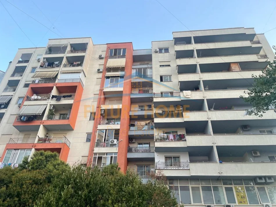 shitet apartament 2+1+Ballkon Kati 1, 98 m² 147.000 € (YZBERISHT)