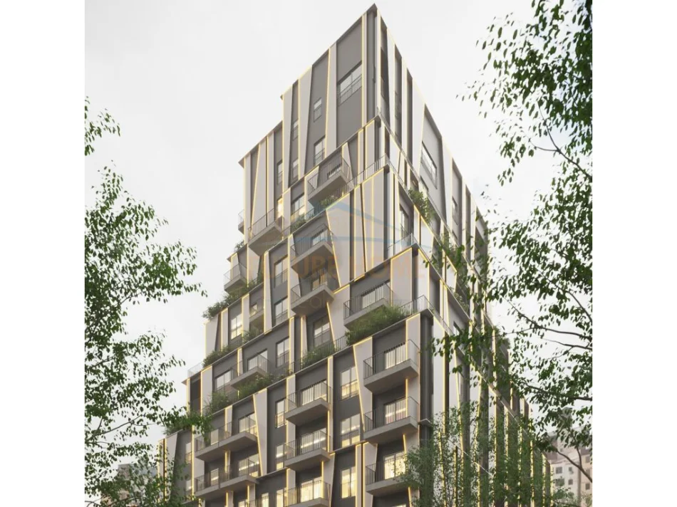 shitet apartament+verande | Penthouse 3+1+Ballkon Kati 13, 133 m² 399.000 € (Rruga e Barrikadave, Tiranë.)